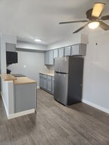 Building Photo - Windsor Apartments- 1st Month FREE!
