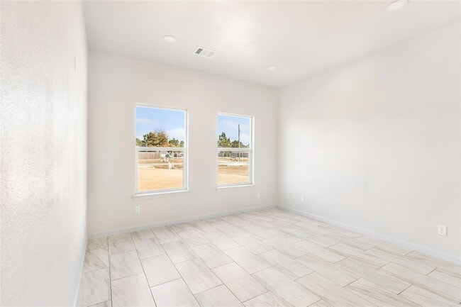 Building Photo - 111 Rd 5122