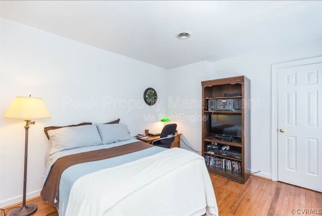 Building Photo - 12005 Sunrise Rd