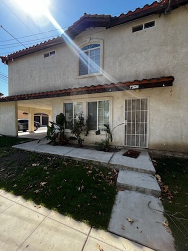 Primary Photo - 730 K St