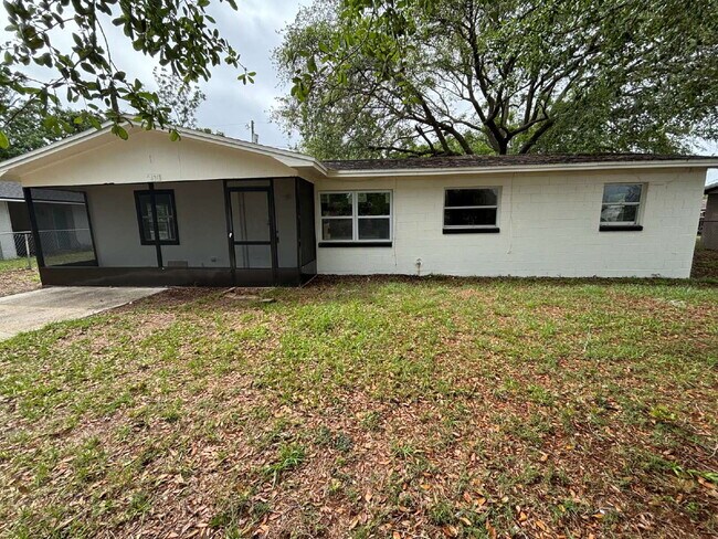 Building Photo - Newly Remodeled 4BR Home in Lake Wales – Prime Location!