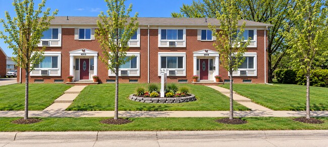 Building Photo - 4915 Briarwood Ave