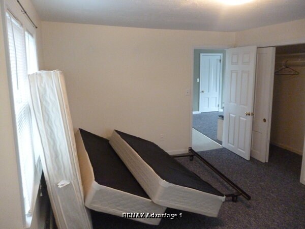 Building Photo - 679 Pleasant St