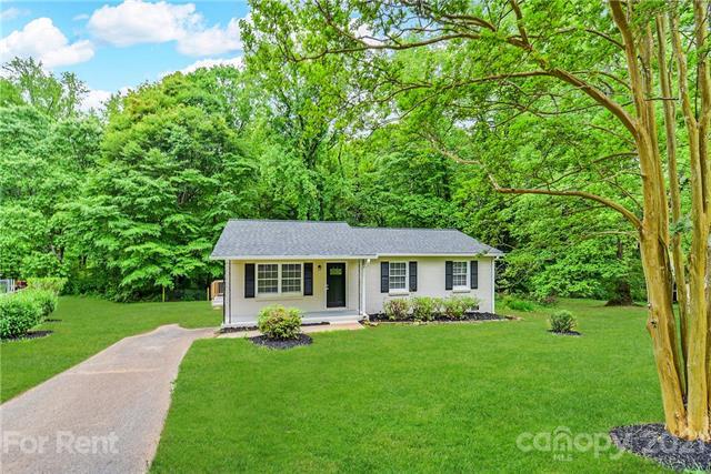 Building Photo - 3735 Somerset Dr