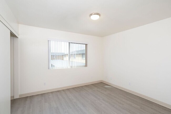 Building Photo - 4641 10th St