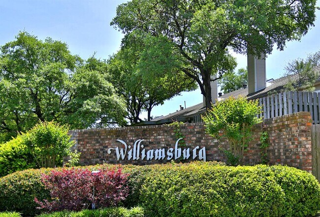 Primary Photo - 3880 Williamsburg Cir