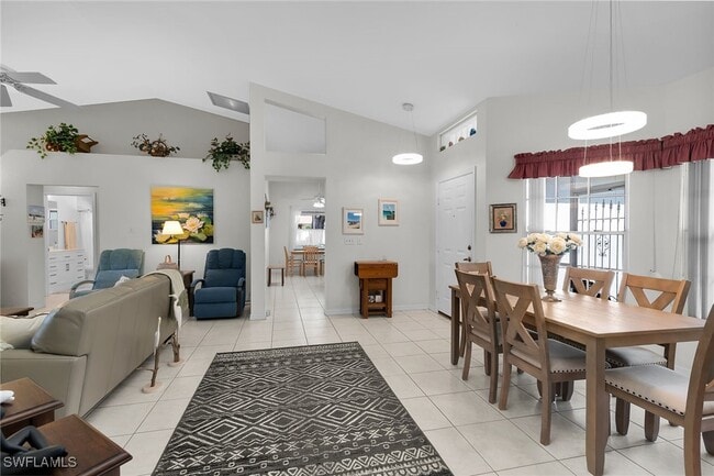 Building Photo - 443 Dundee Ct