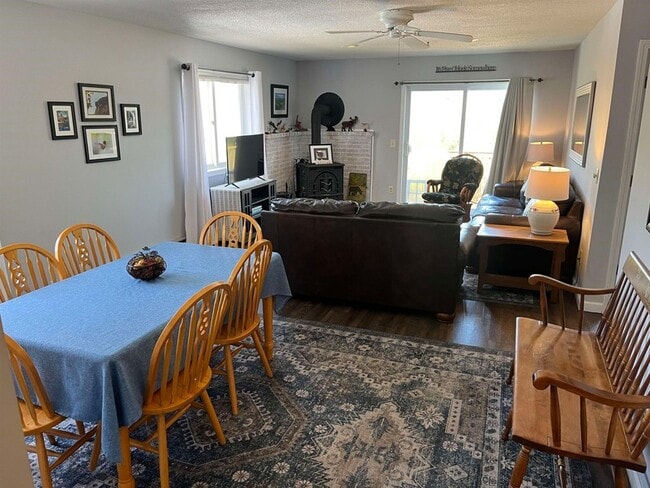 Building Photo - 24 Harmony Ln