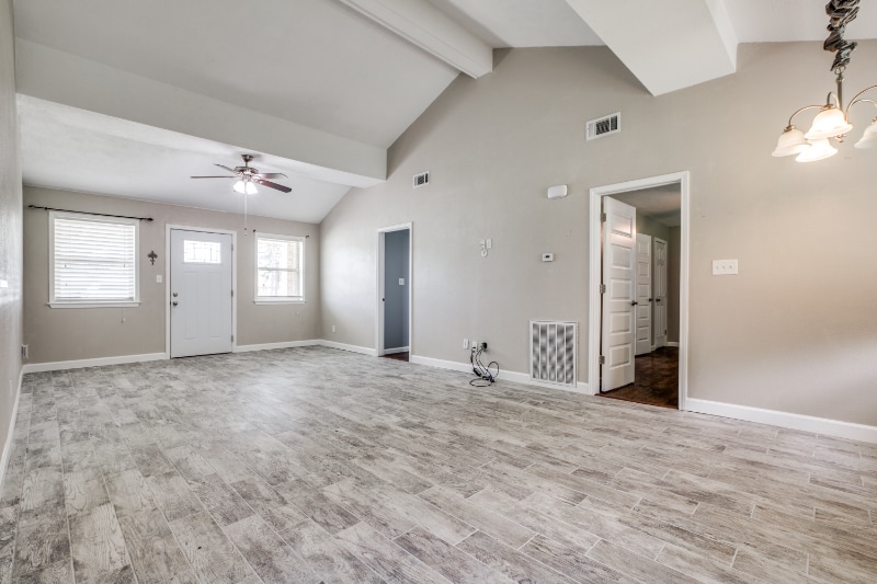 Building Photo - 908 Redberry Hill St