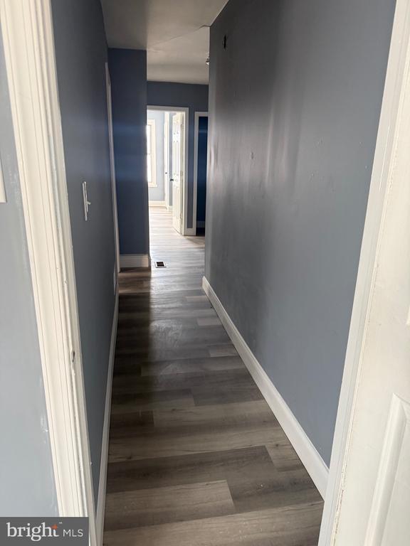 Building Photo - 702 Astor St