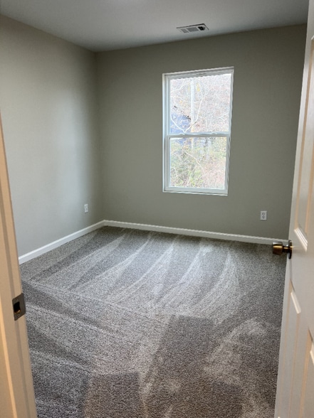 Building Photo - 20 Breanna Way