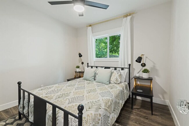 Building Photo - 1419 Fairview Ave