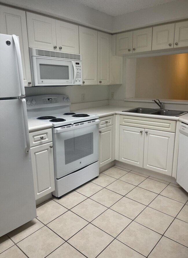 Building Photo - 2727 Anzio Ct