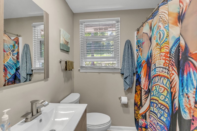 Building Photo - 230 Bermuda Dr