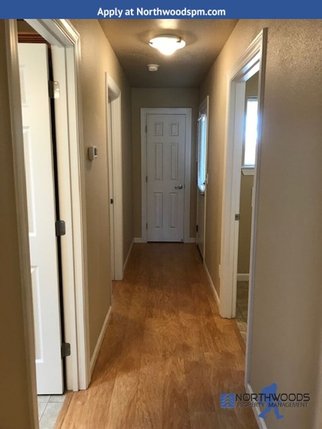 Building Photo - 55+ Community  2 Bedrooms, 2 Bath Beautifu...