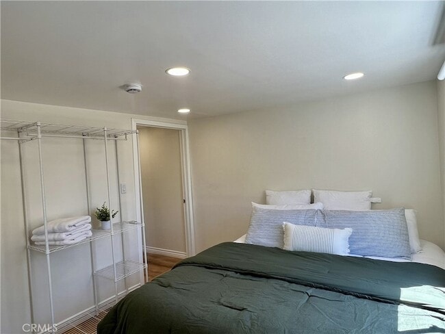 Building Photo - 1157 W 2nd St