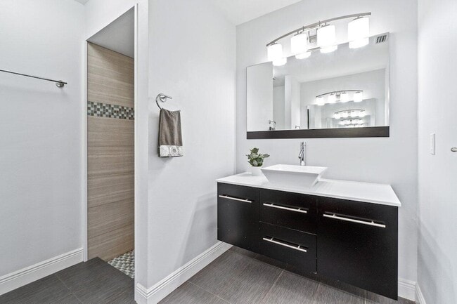 Building Photo - 19977 Villa Medici Pl