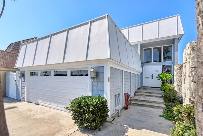 Building Photo - 48 Half Moon Bend