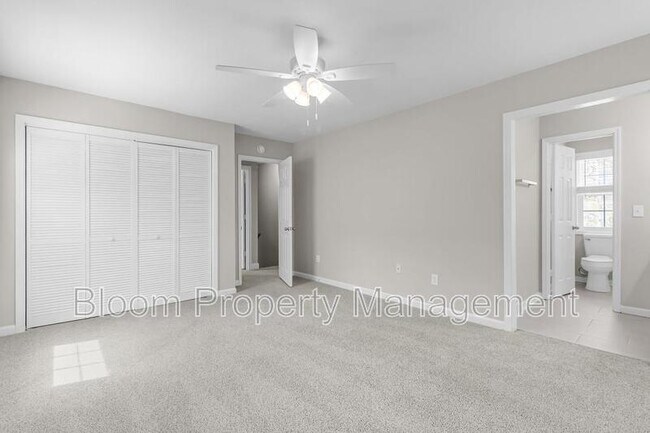 Building Photo - 974 Governors Rd