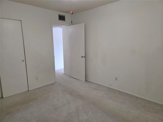 Building Photo - 2256 Philippine Dr