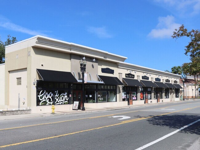 Building Photo - Charming 1/1 in Historic San Marco!