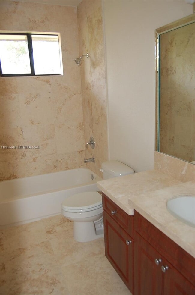Building Photo - 3227 Gifford Ln