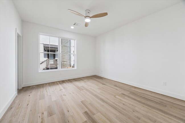 Building Photo - 2219 Bevis St