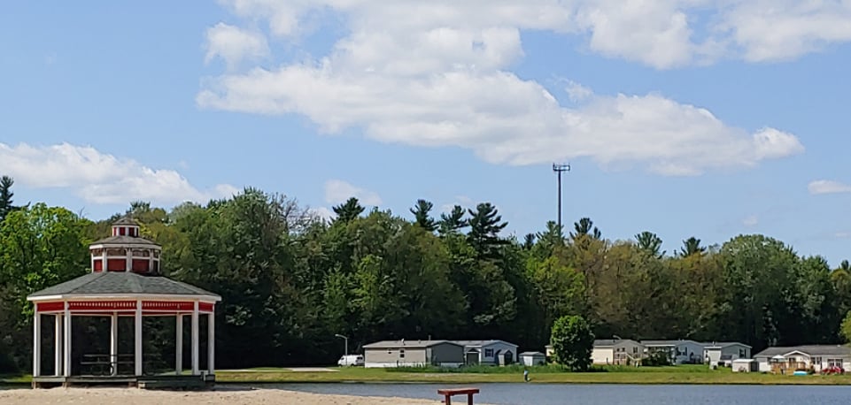 Building Photo - 500 Elmwood Ln