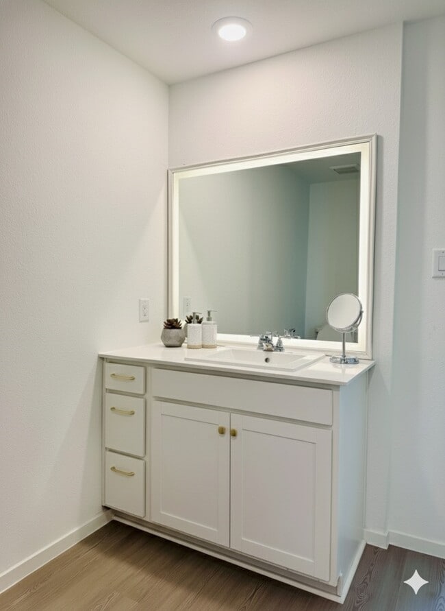 Building Photo - 28723 Bottom Grass Trl