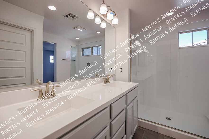 Building Photo - 25196 N 142nd Dr