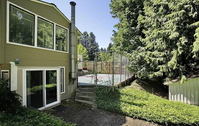 Building Photo - 9247 SW 8th Dr