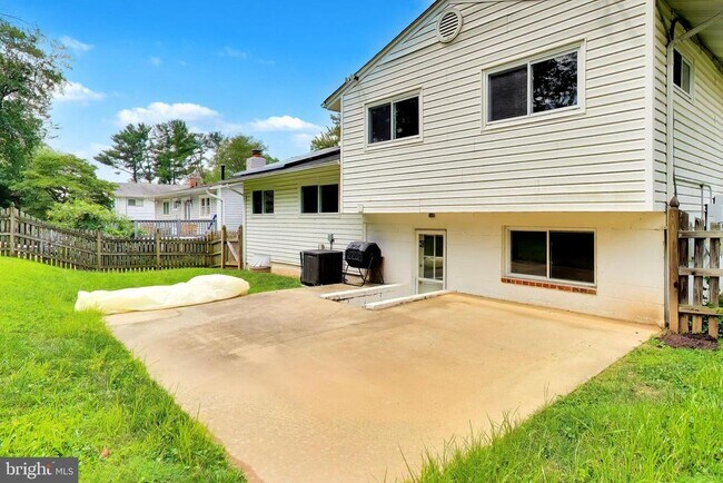 Building Photo - 11907 Hunters Ln