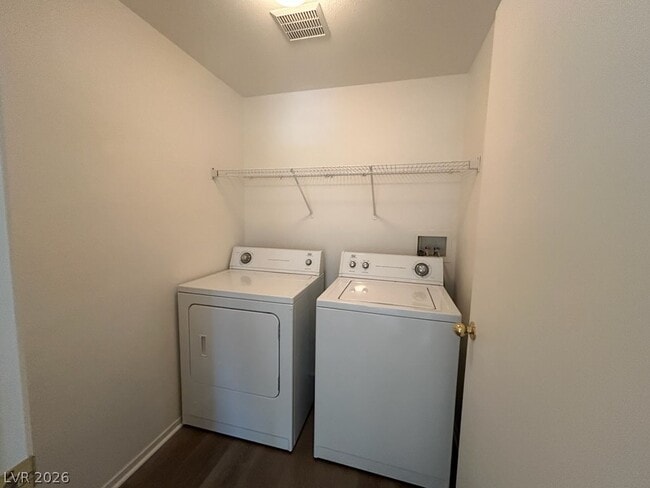 Building Photo - 8250 N Grand Canyon Dr