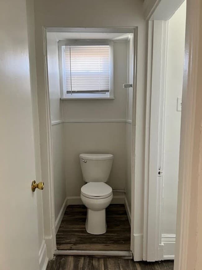 Building Photo - 1424 California Ave