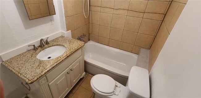 Building Photo - 66 Chester Ave SE