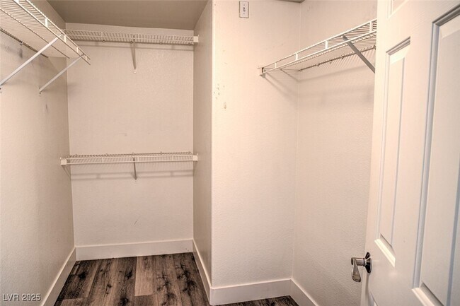Building Photo - 2464 Citrus Garden Cir