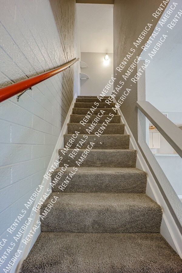 Building Photo - 6053 N 79th St