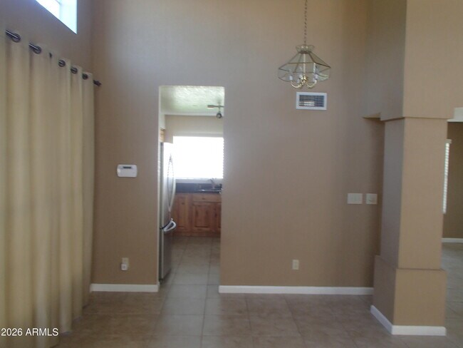 Building Photo - 4230 E Brookwood Ct