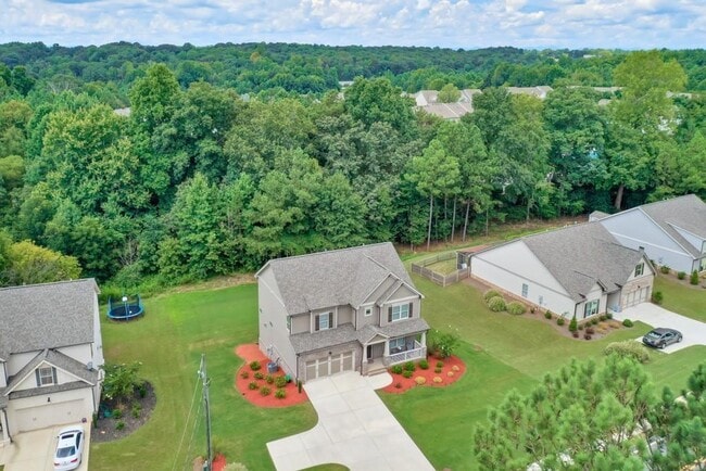 Building Photo - 4688 Cantrell Rd