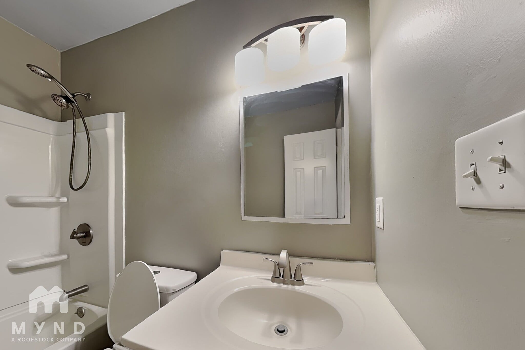 Building Photo - 3504 Berdan Ct