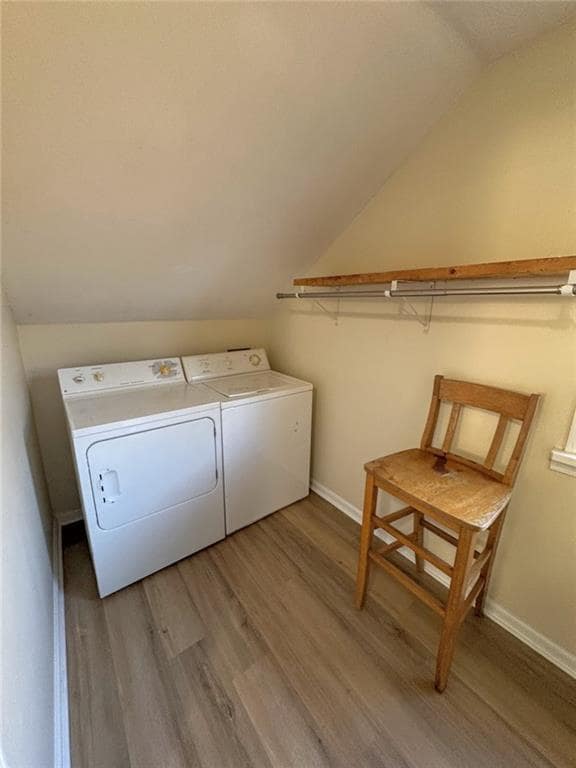 Building Photo - 3043 Wells St