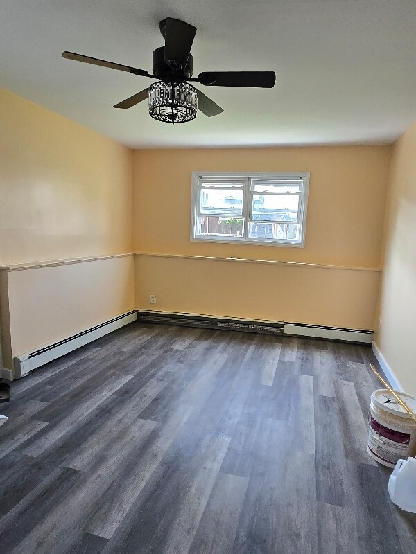 Building Photo - 69-23 De Costa Ave