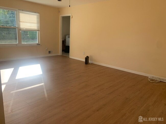 Building Photo - 22 Karnell Dr
