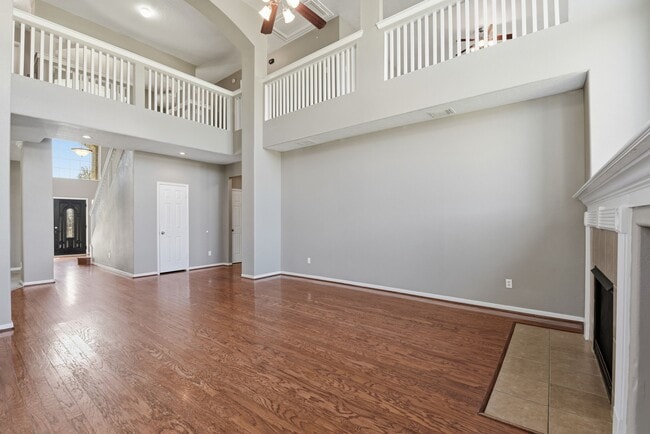 Building Photo - 13902 Oneida Ct