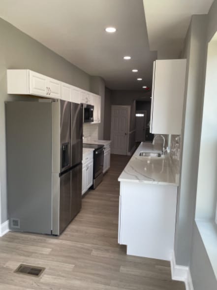 Building Photo - 3417 Chestnut Ave