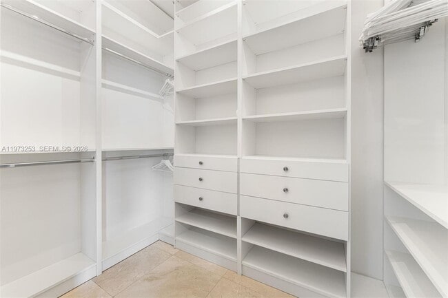 Building Photo - 17121 Collins Ave