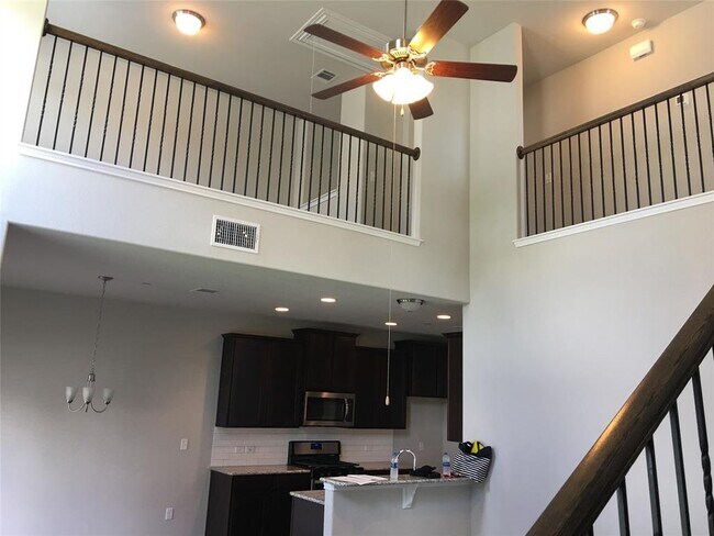 Building Photo - 1612 Airedale Rd