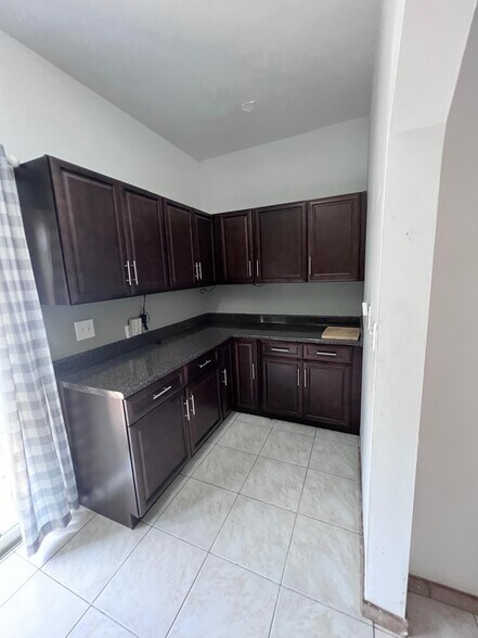 Building Photo - 4830 91st Pl