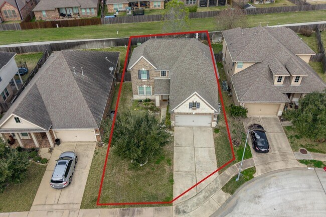 Building Photo - 13310 Cypress Palms Court