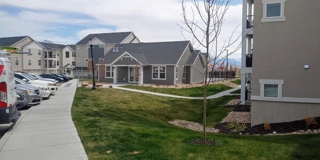 Building Photo - 4234 McKellen Dr